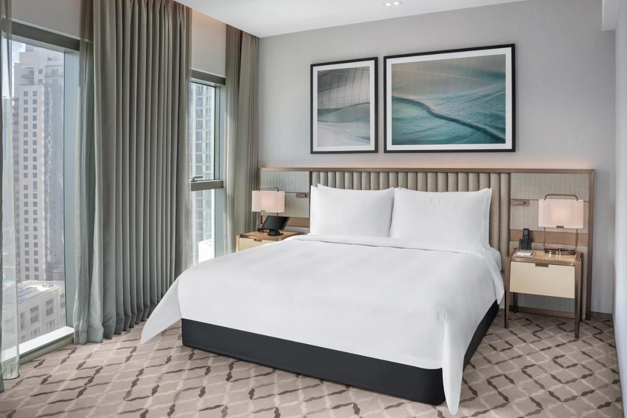 ホテル Address Creek Harbour ドバイ エクステリア 写真 A bedroom at the hotel