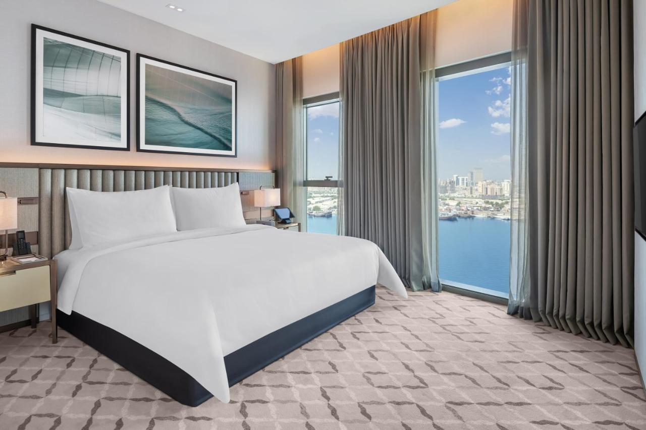 ホテル Address Creek Harbour ドバイ エクステリア 写真 A bedroom at the hotel