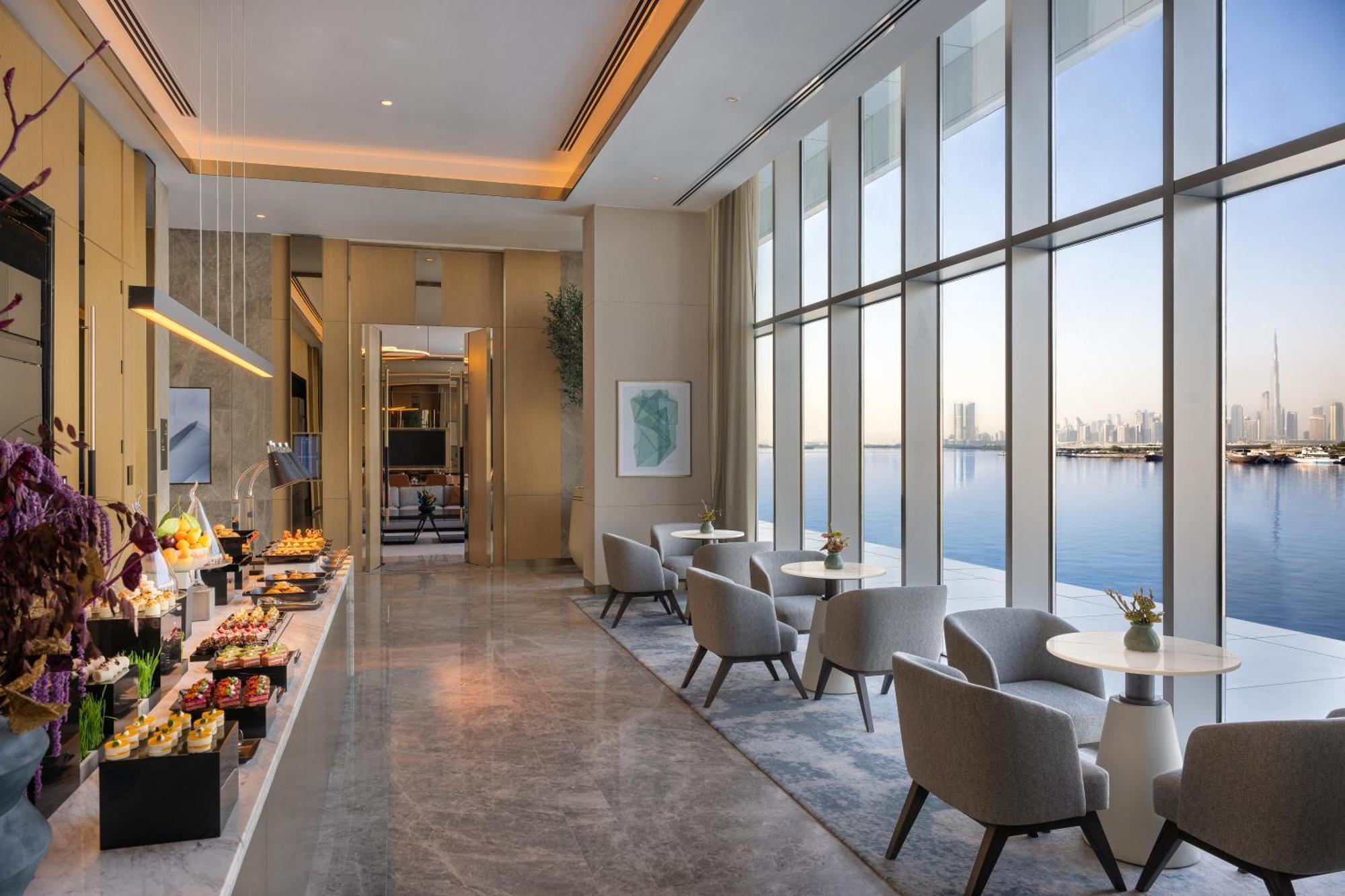 ホテル Address Creek Harbour ドバイ エクステリア 写真 The lounge at the airport
