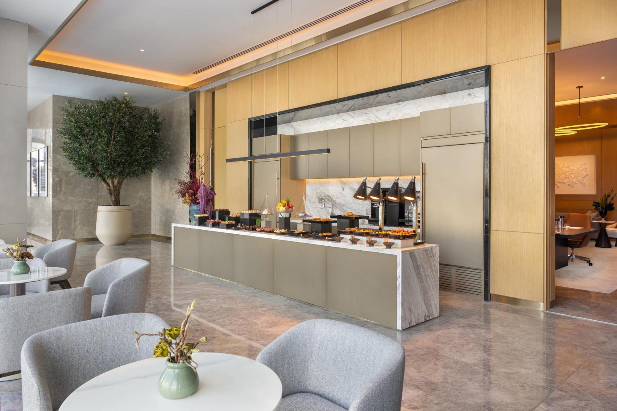 ホテル Address Creek Harbour ドバイ エクステリア 写真 The lounge at the airport